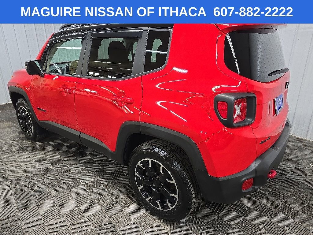 Used 2023 Jeep Renegade Trailhawk w/ Trailhawk Elite Group AWD/4WD image 9