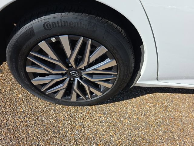 Used 2025 Nissan Altima 2.5 SV image 5