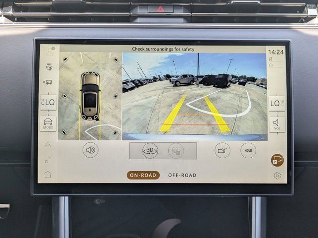 New 2025 Land Rover Range Rover SE image 14