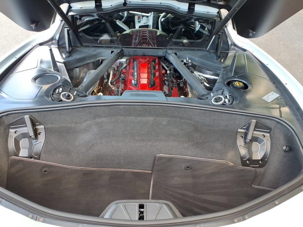 Used 2024 Chevrolet Corvette Stingray Preferred Cpe w/ Z51 Performance Package RWD image 28