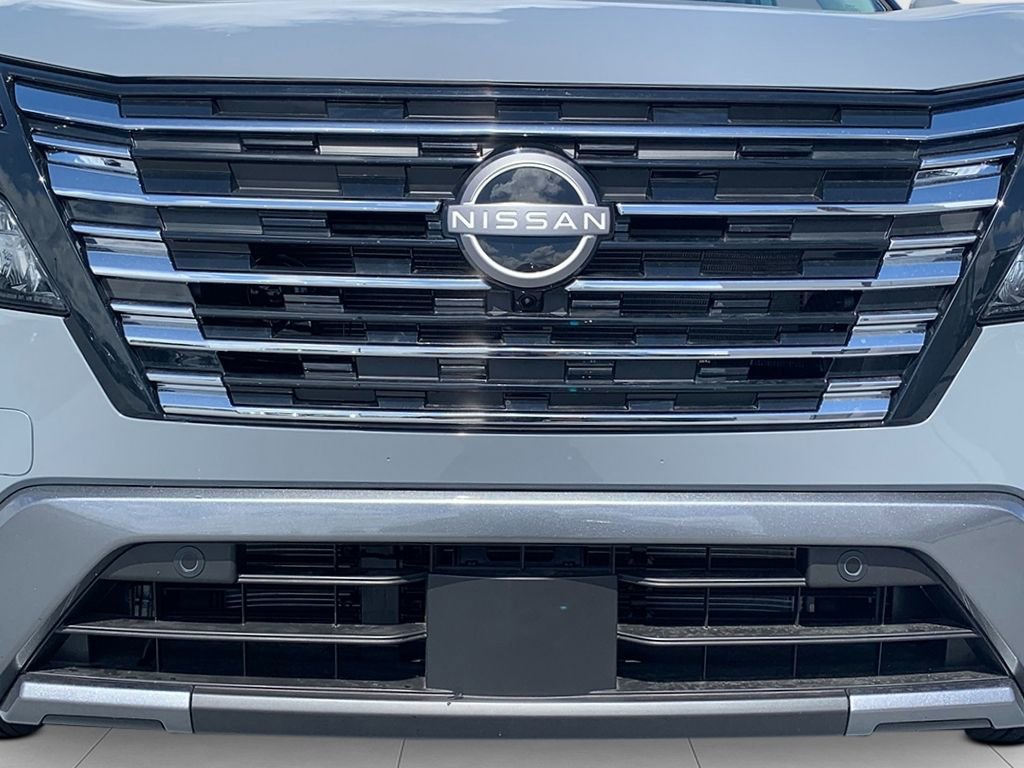 New 2025 Nissan Rogue SL image 9