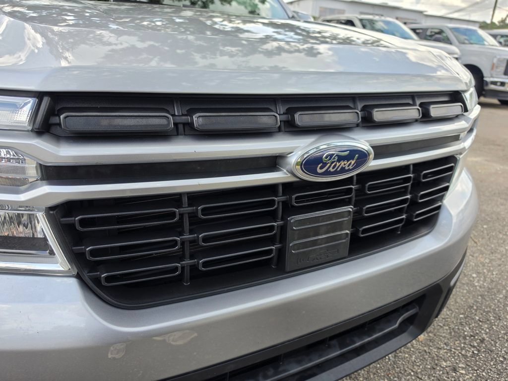 Used 2022 Ford Maverick Lariat w/ Lariat Luxury Package FWD image 14