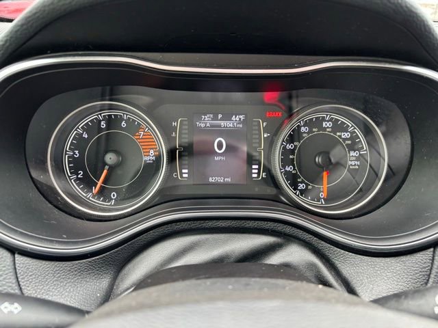 Used 2019 Jeep Cherokee Latitude w/ Cold Weather Group AWD/4WD image 29