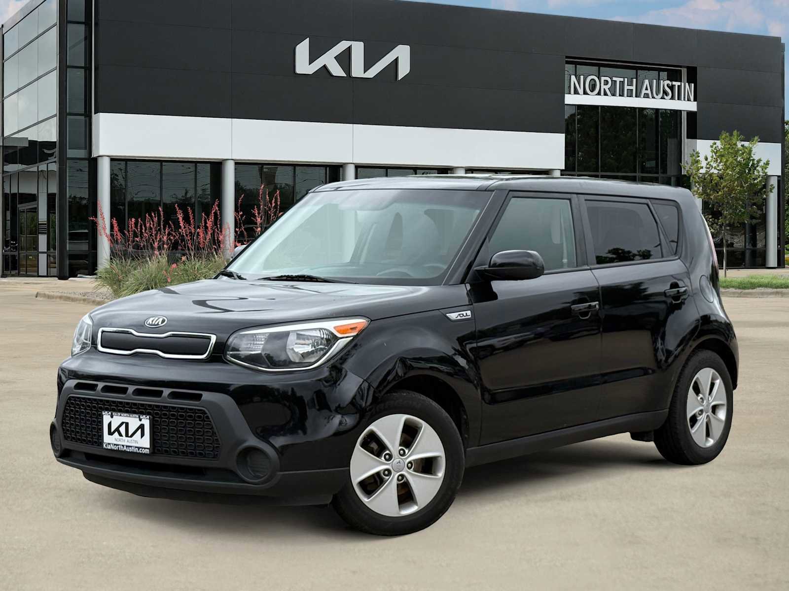 Used 2016 Kia Soul FWD image 1
