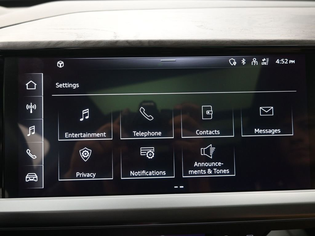 Used 2024 Audi Q4 e-tron Premium w/ Convenience Package image 14