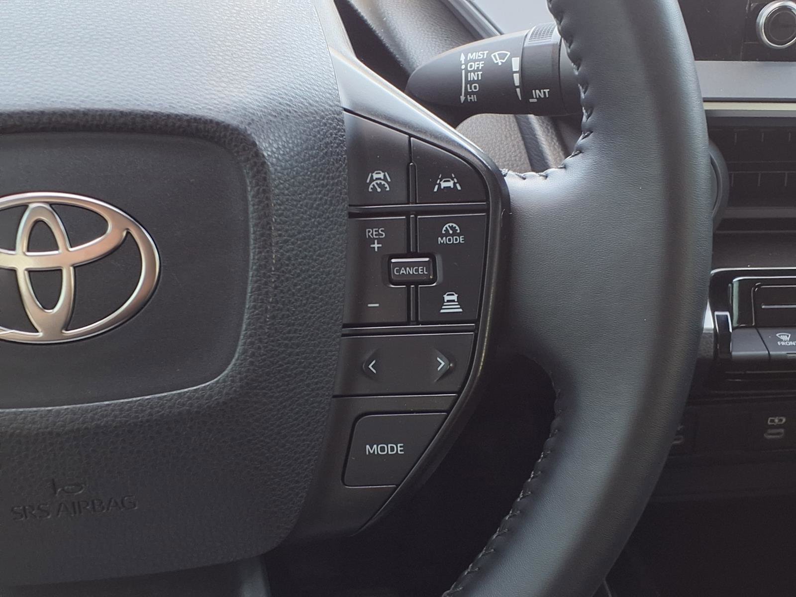 Used 2023 Toyota Prius LE image 20