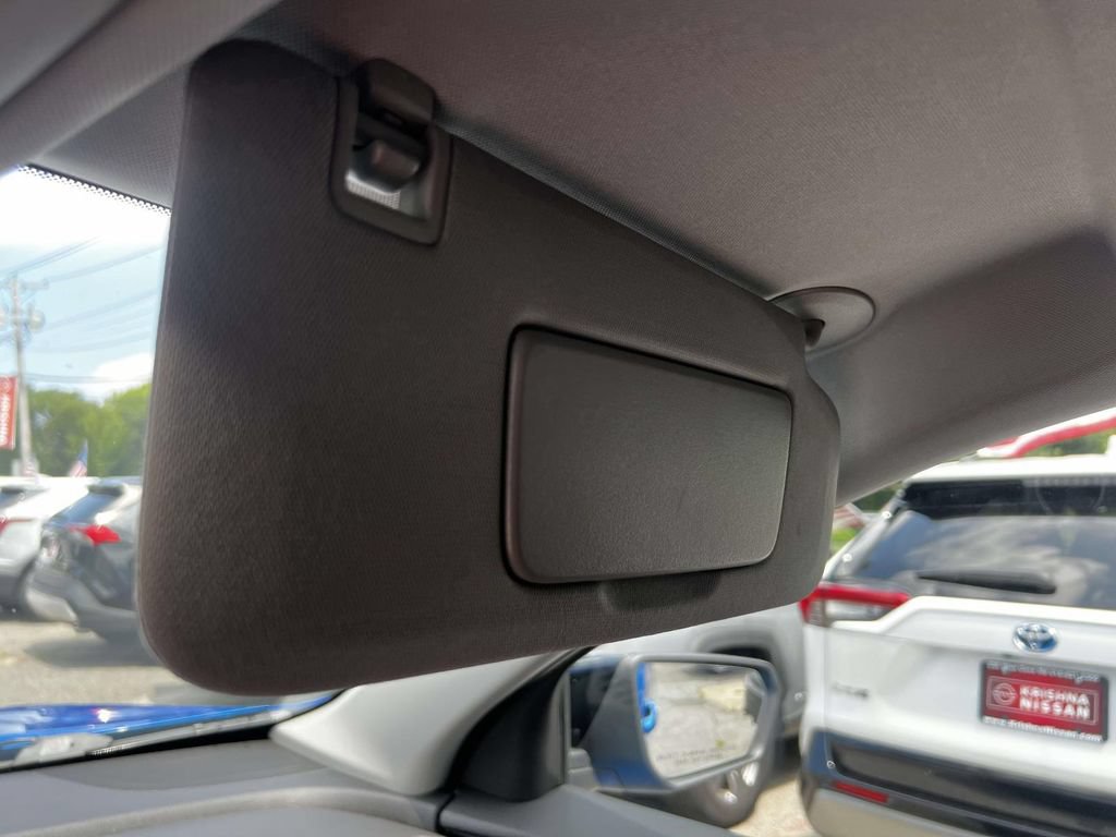 Used 2024 GMC Terrain AT4 AWD/4WD image 32