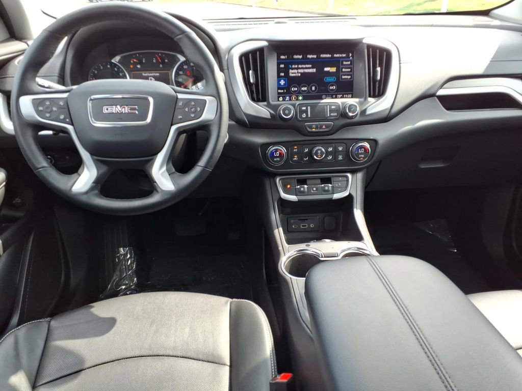 Certified 2024 GMC Terrain SLT image 9