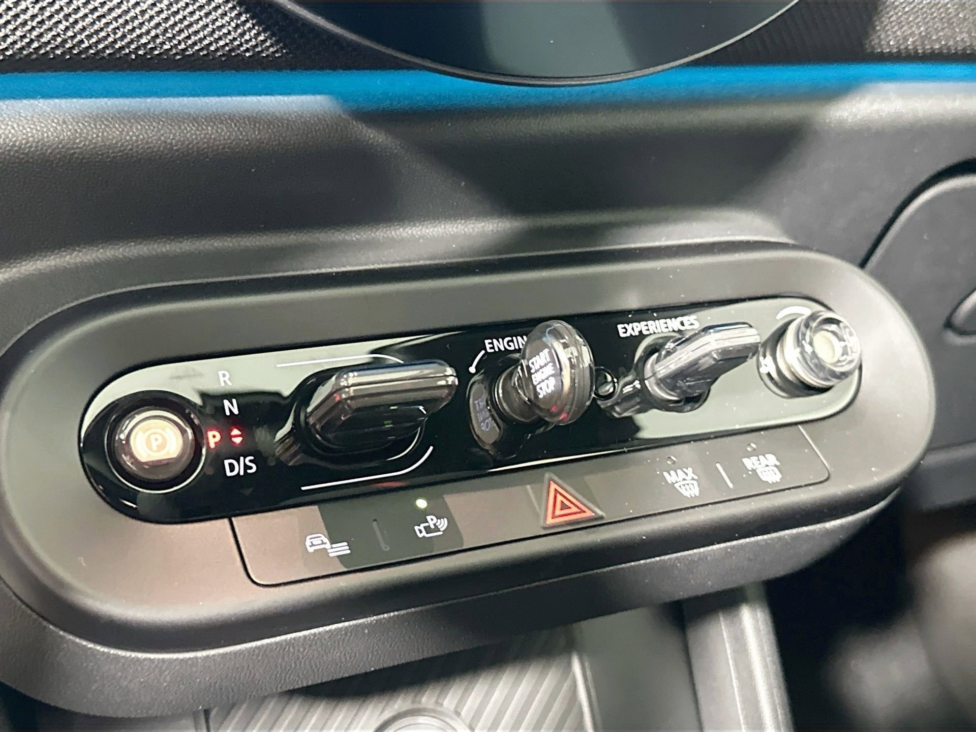 Certified 2025 MINI Cooper S image 15