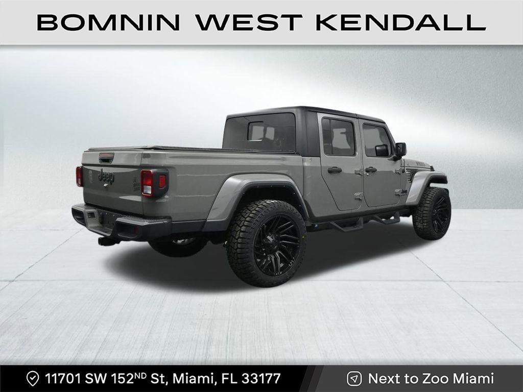 Used 2022 Jeep Gladiator Willys image 5