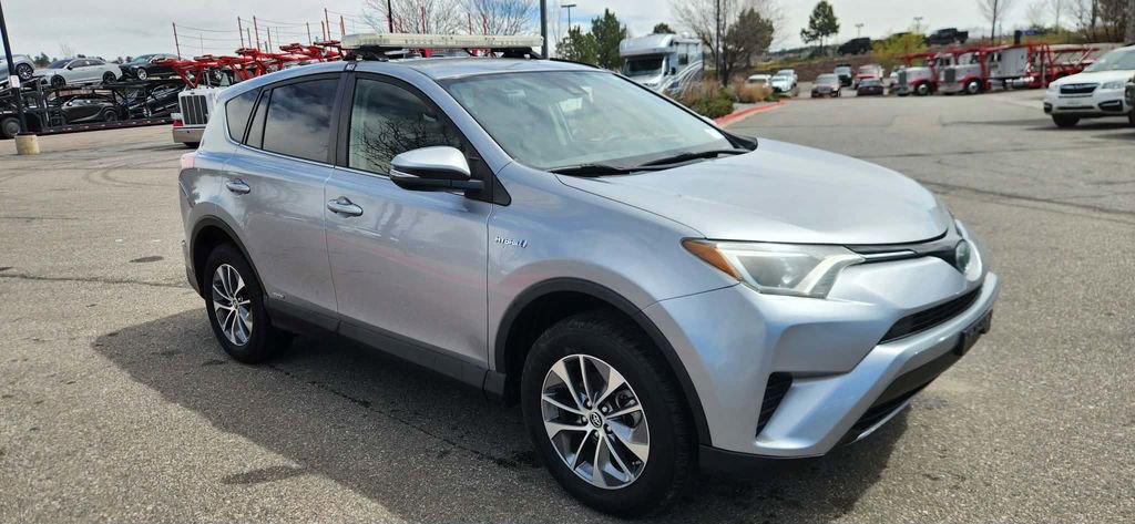 Used 2018 Toyota RAV4 LE w/ Carpet Mat Package