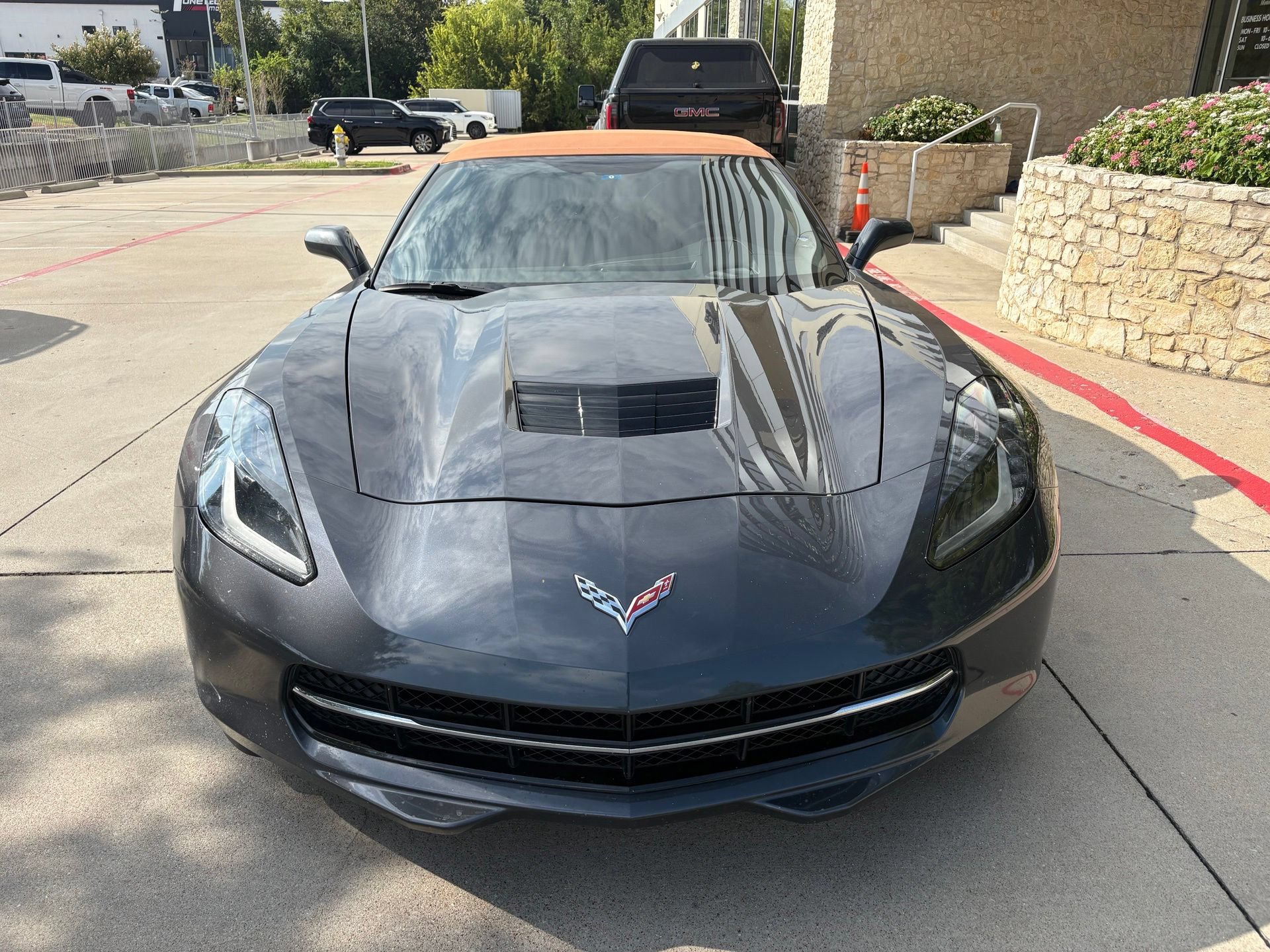 Used 2014 Chevrolet Corvette Stingray Convertible w/ 2LT Preferred Equipment Group RWD image 2