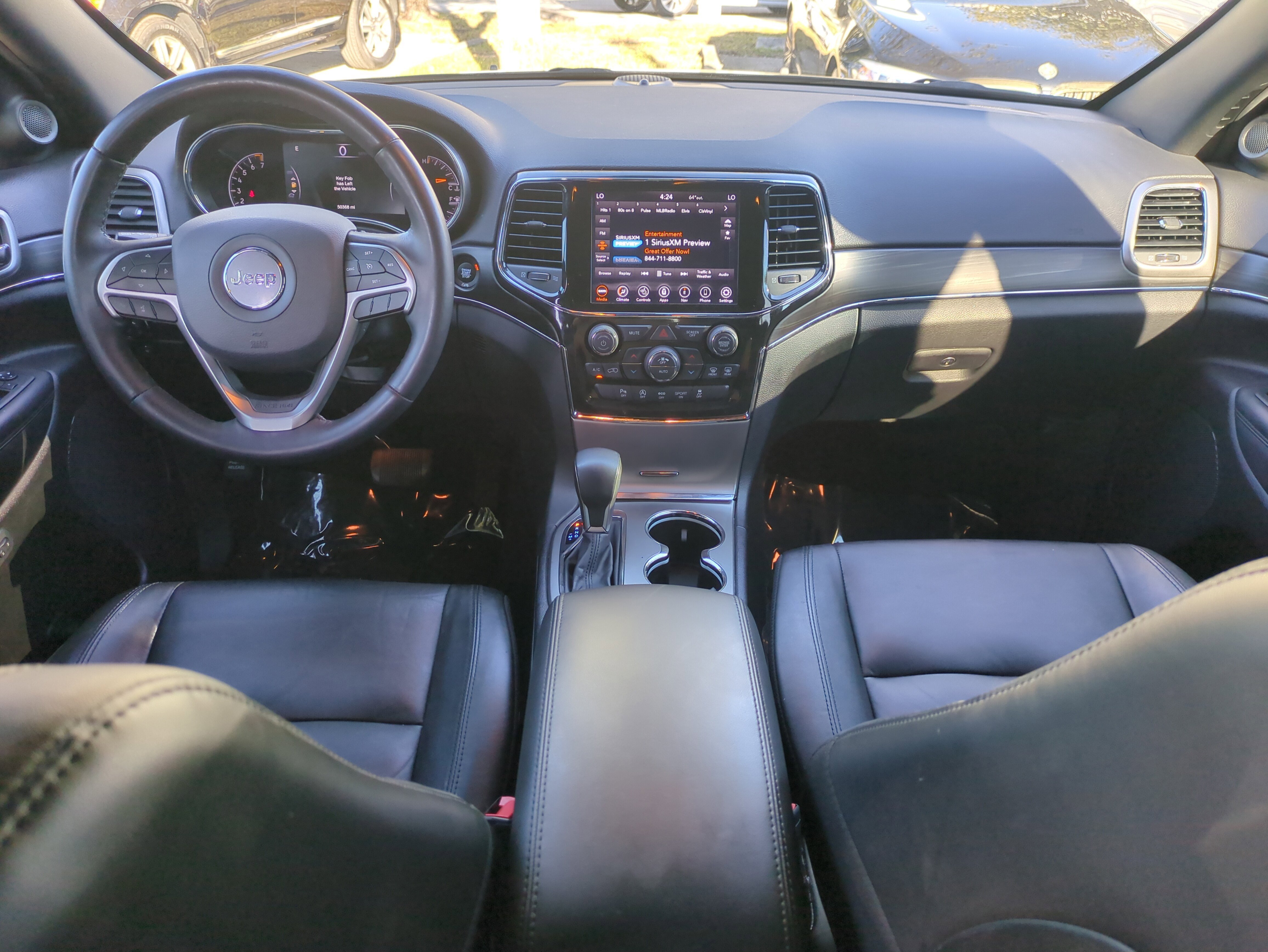 Certified 2022 Jeep Grand Cherokee Limited w/ Tech Group image 16