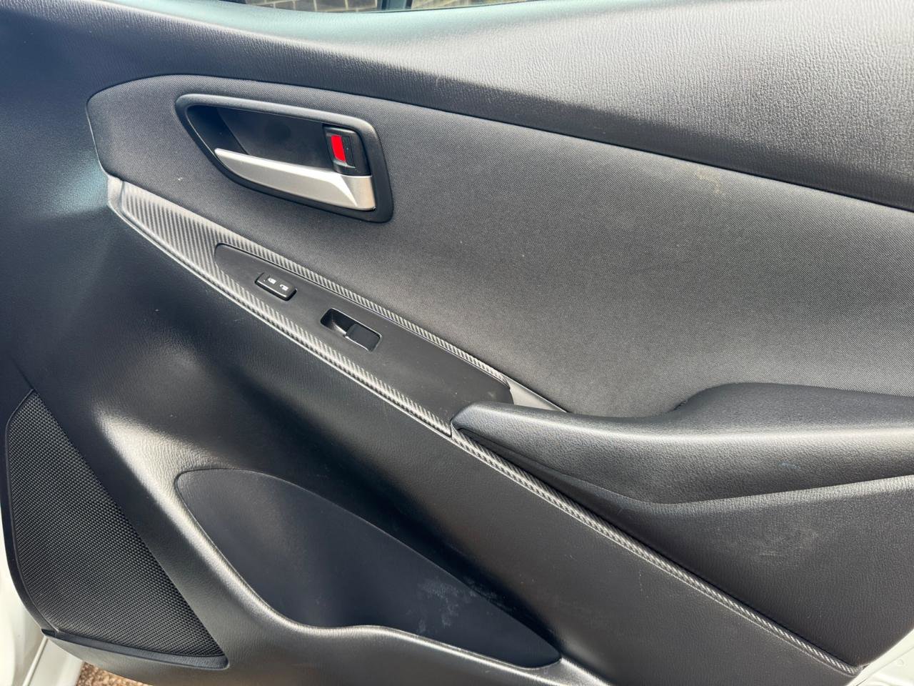 Used 2019 Toyota Yaris LE image 22