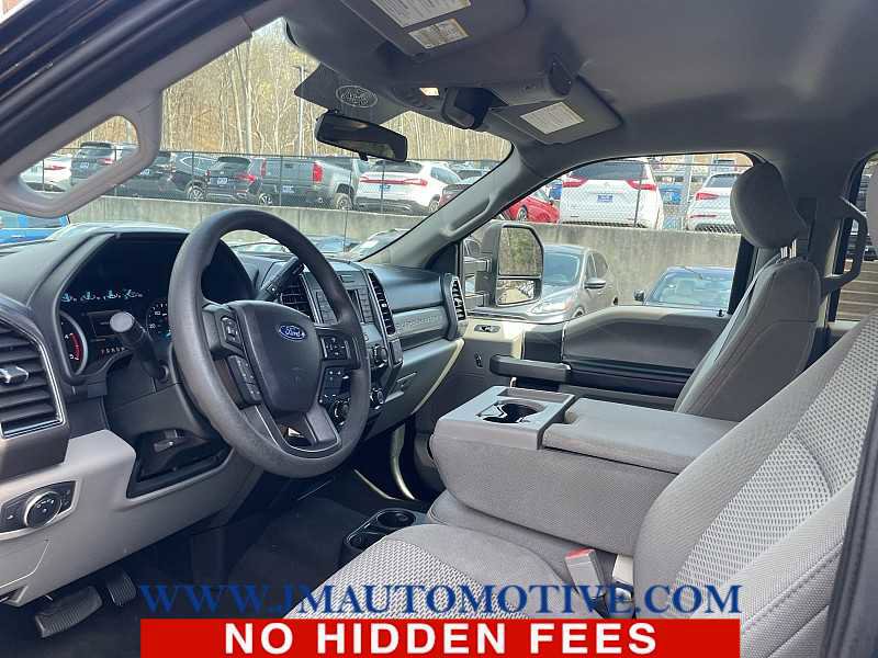 Used 2019 Ford F250 XLT image 2