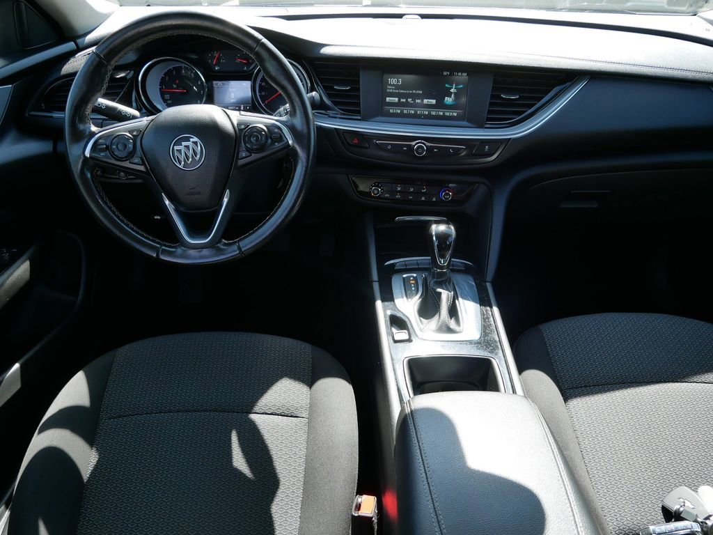 Used 2018 Buick Regal Preferred FWD image 18