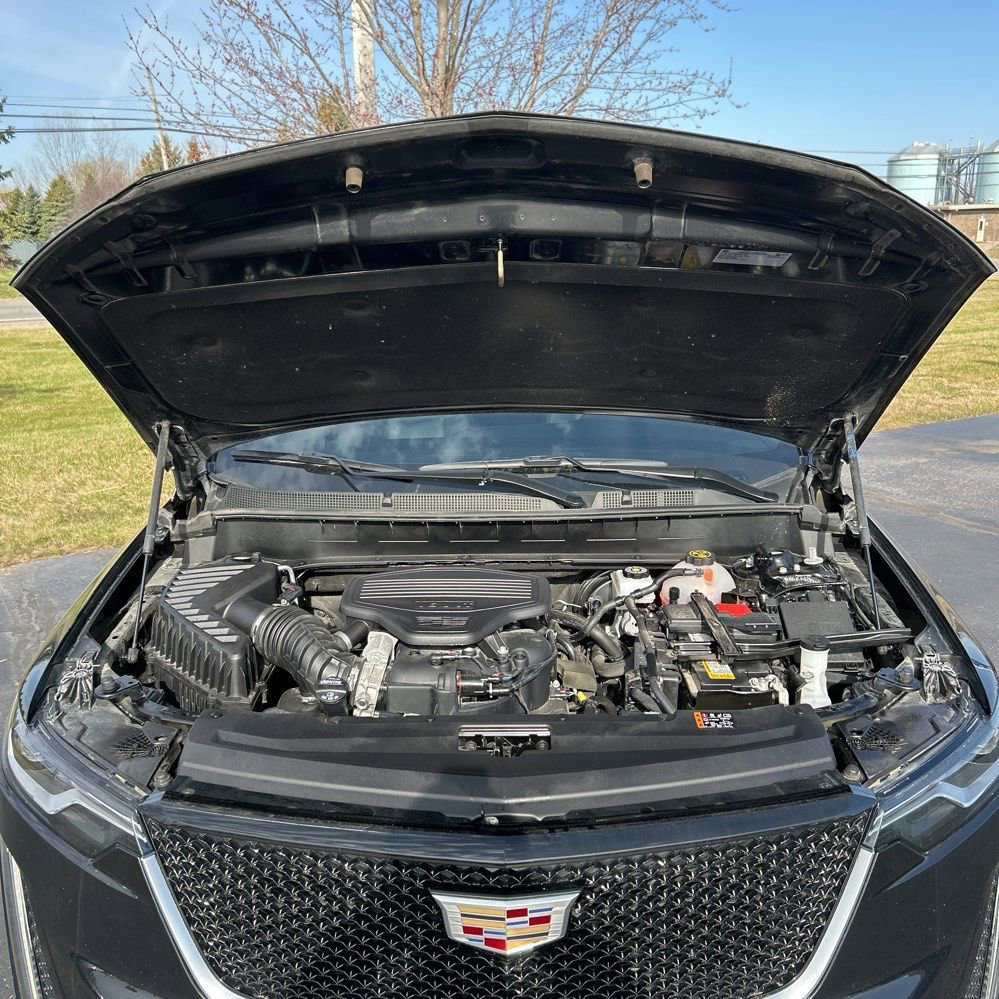 Used 2023 Cadillac XT6 Sport AWD/4WD image 5