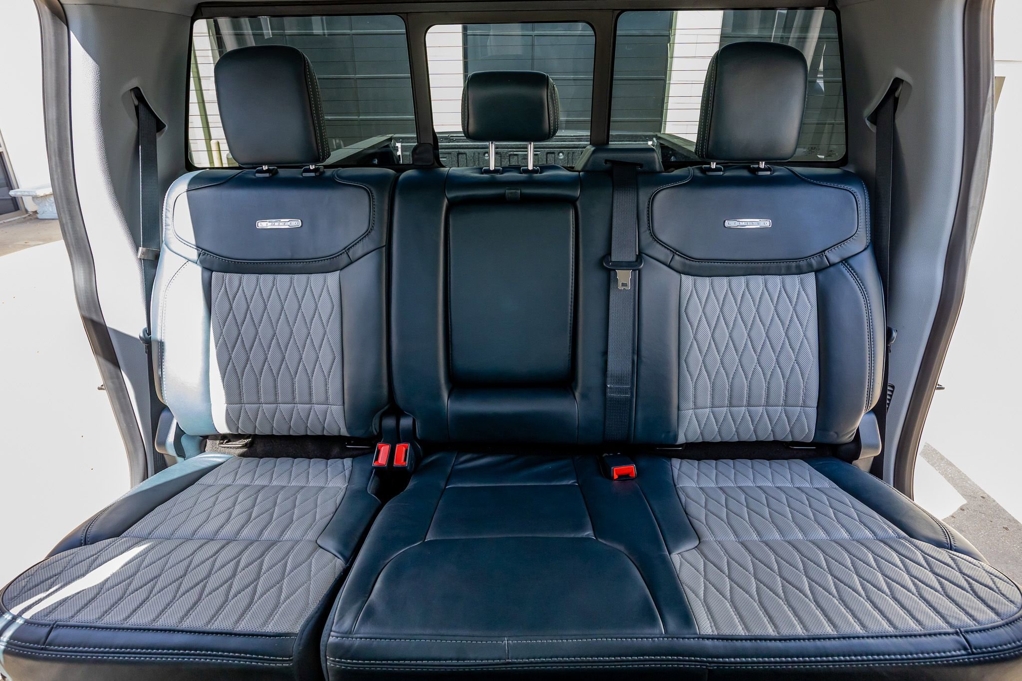 Used 2024 Ford F250 Limited w/ FX4 Off-Road Package image 36