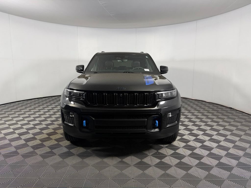 Certified 2022 Jeep Grand Cherokee Trailhawk AWD/4WD image 3