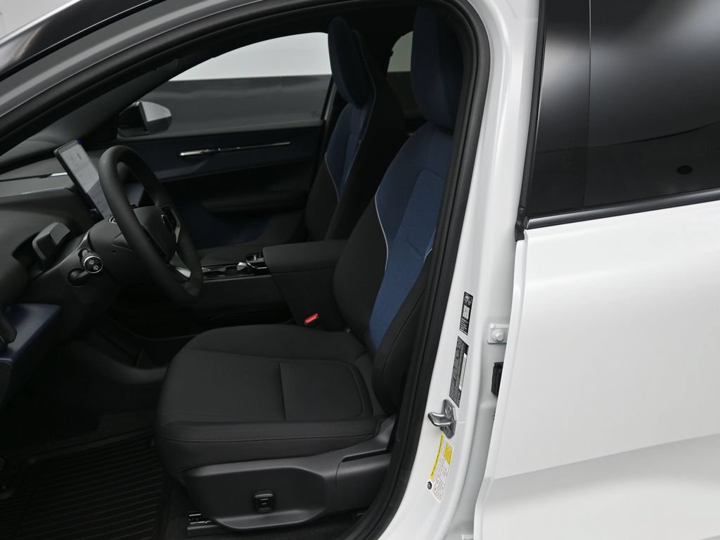 New 2026 Volvo EX30 Plus w/ Protection Package Premier AWD/4WD image 10