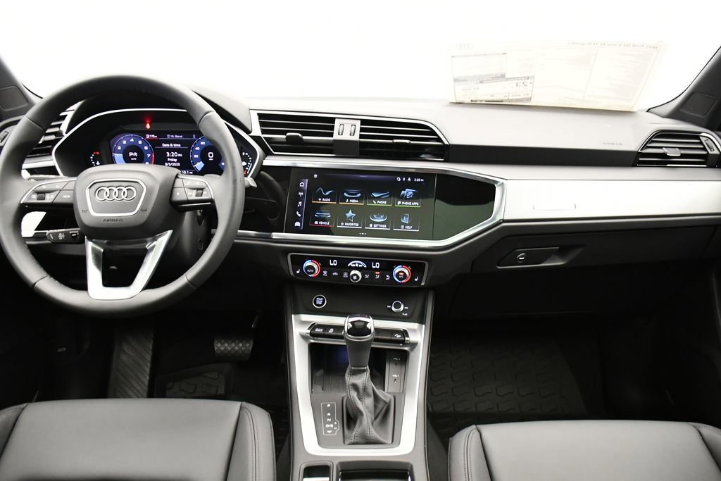 Used 2025 Audi Q3 2.0T Premium w/ Convenience Package image 20