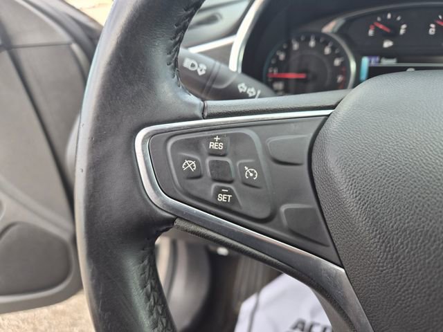Used 2017 Chevrolet Malibu LT FWD image 18
