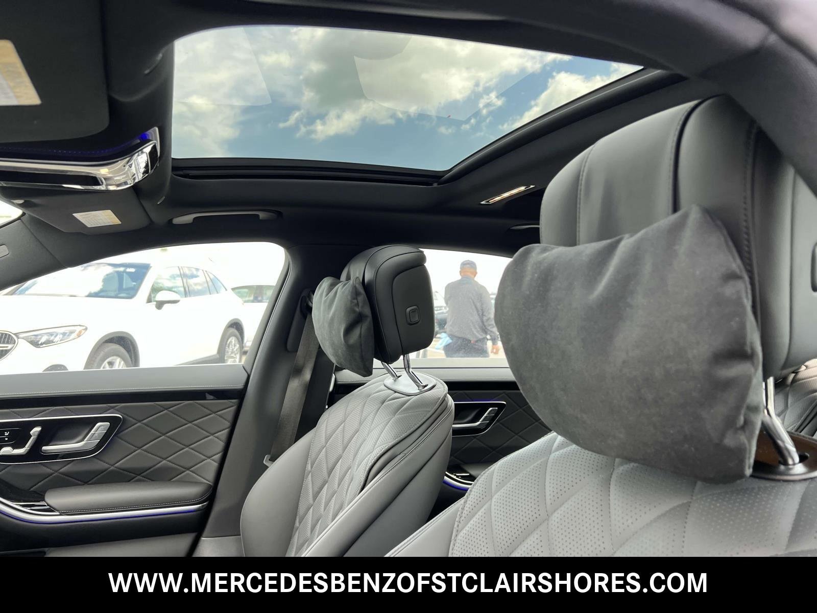 New 2025 Mercedes-Benz S 500 4MATIC image 24