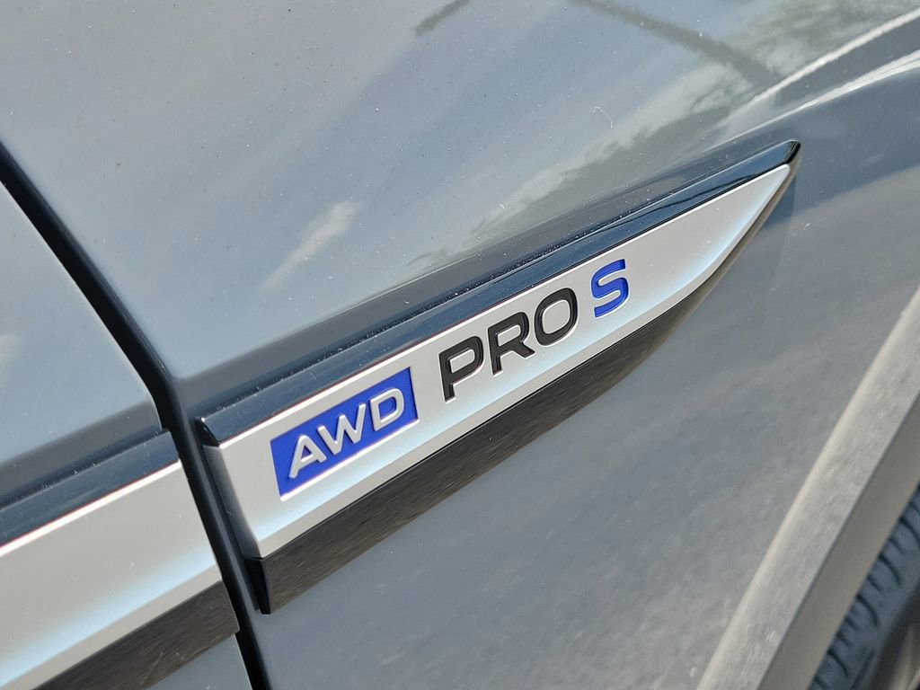 Certified 2023 Volkswagen ID.4 Pro S AWD/4WD image 6