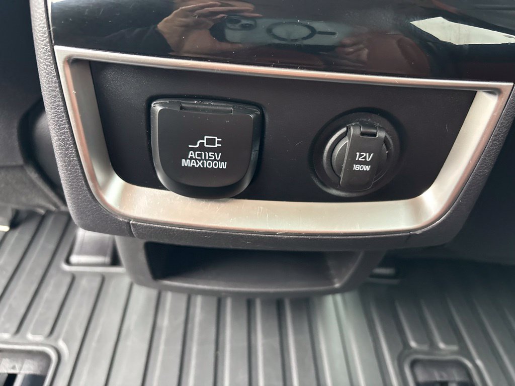 Used 2024 Kia Carnival SX FWD image 29