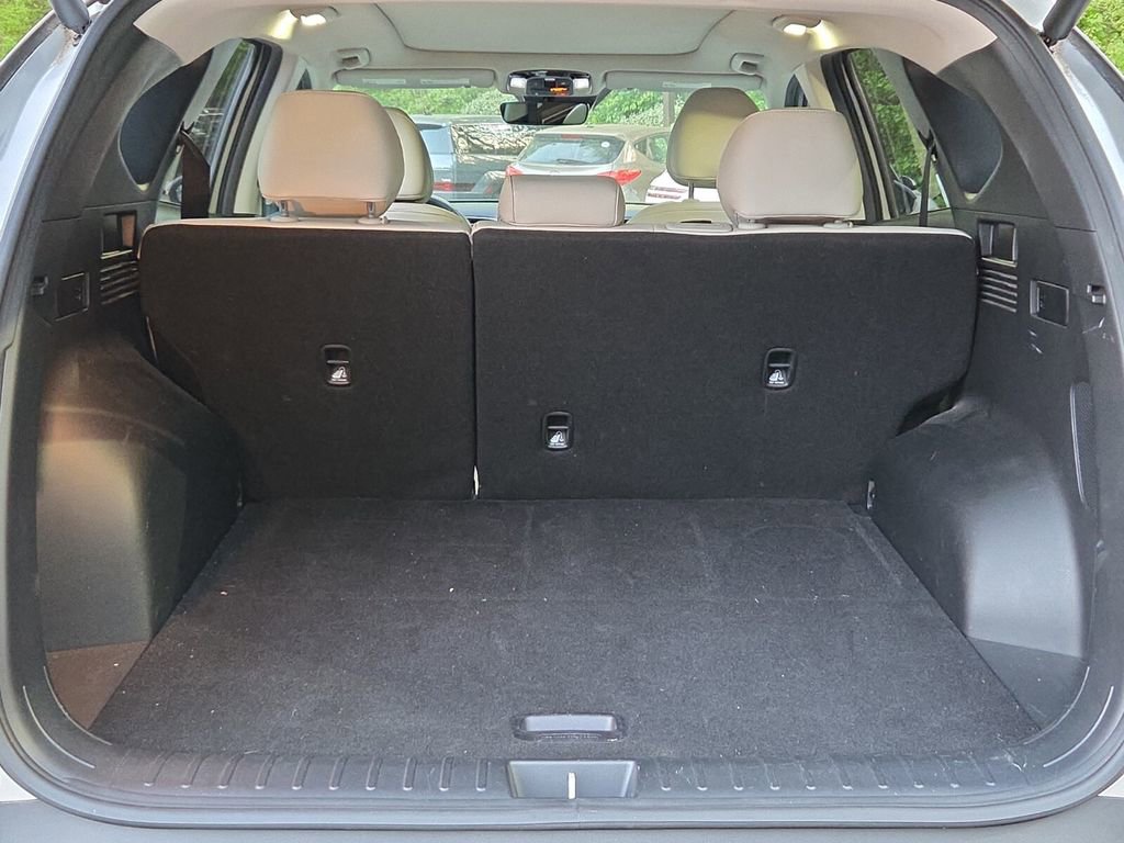 Used 2022 Hyundai Tucson Limited FWD image 14