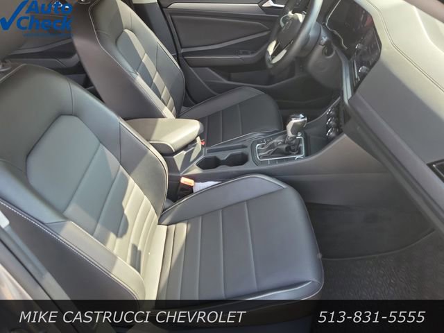 Used 2024 Volkswagen Jetta SE FWD image 27