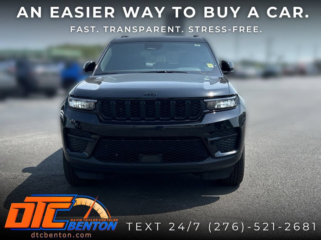 Used 2025 Jeep Grand Cherokee Altitude AWD/4WD image 7