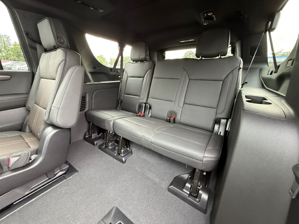 New 2026 Chevrolet Suburban High Country AWD/4WD image 27
