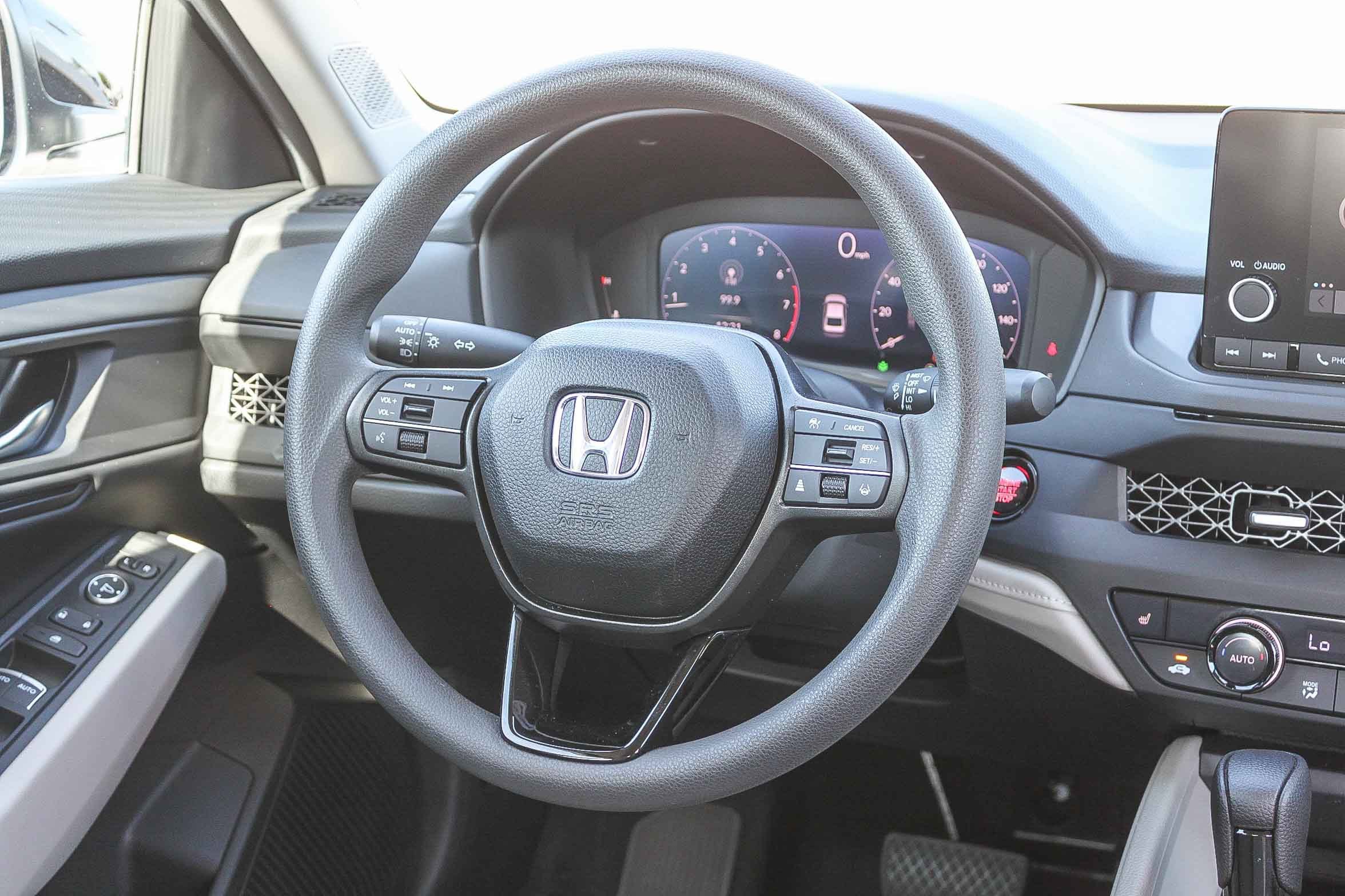 Certified 2025 Honda Accord SE image 10