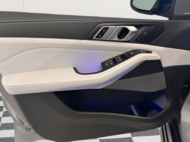 Used 2024 BMW X5 xDrive40i image 14