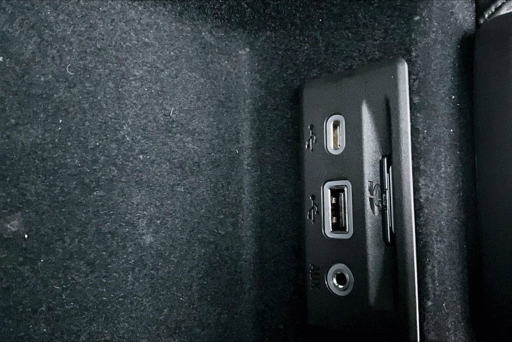 Used 2023 Chevrolet Corvette Z06 image 14