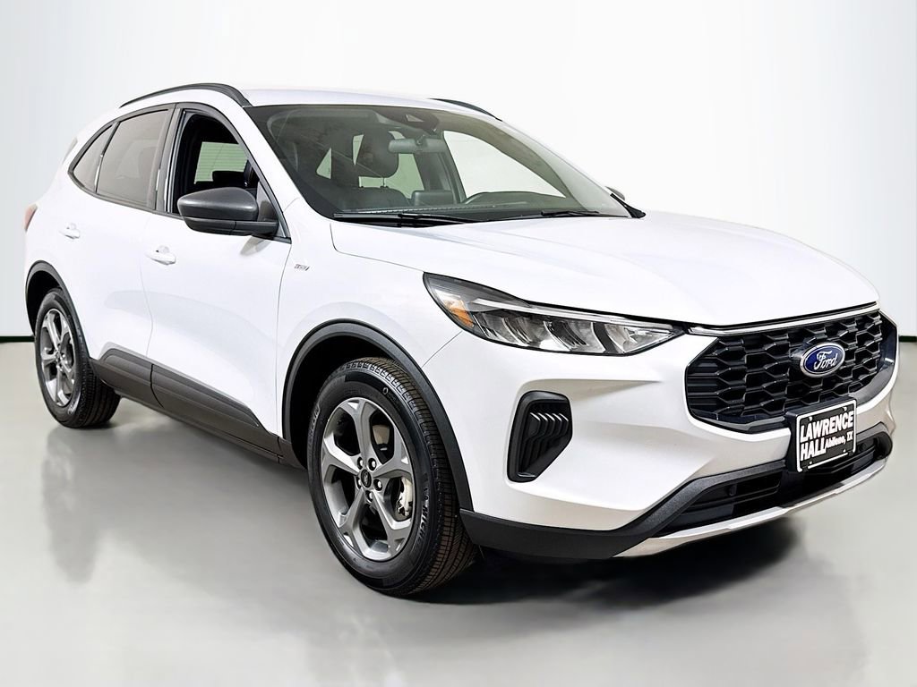 Used 2025 Ford Escape ST-Line image 3