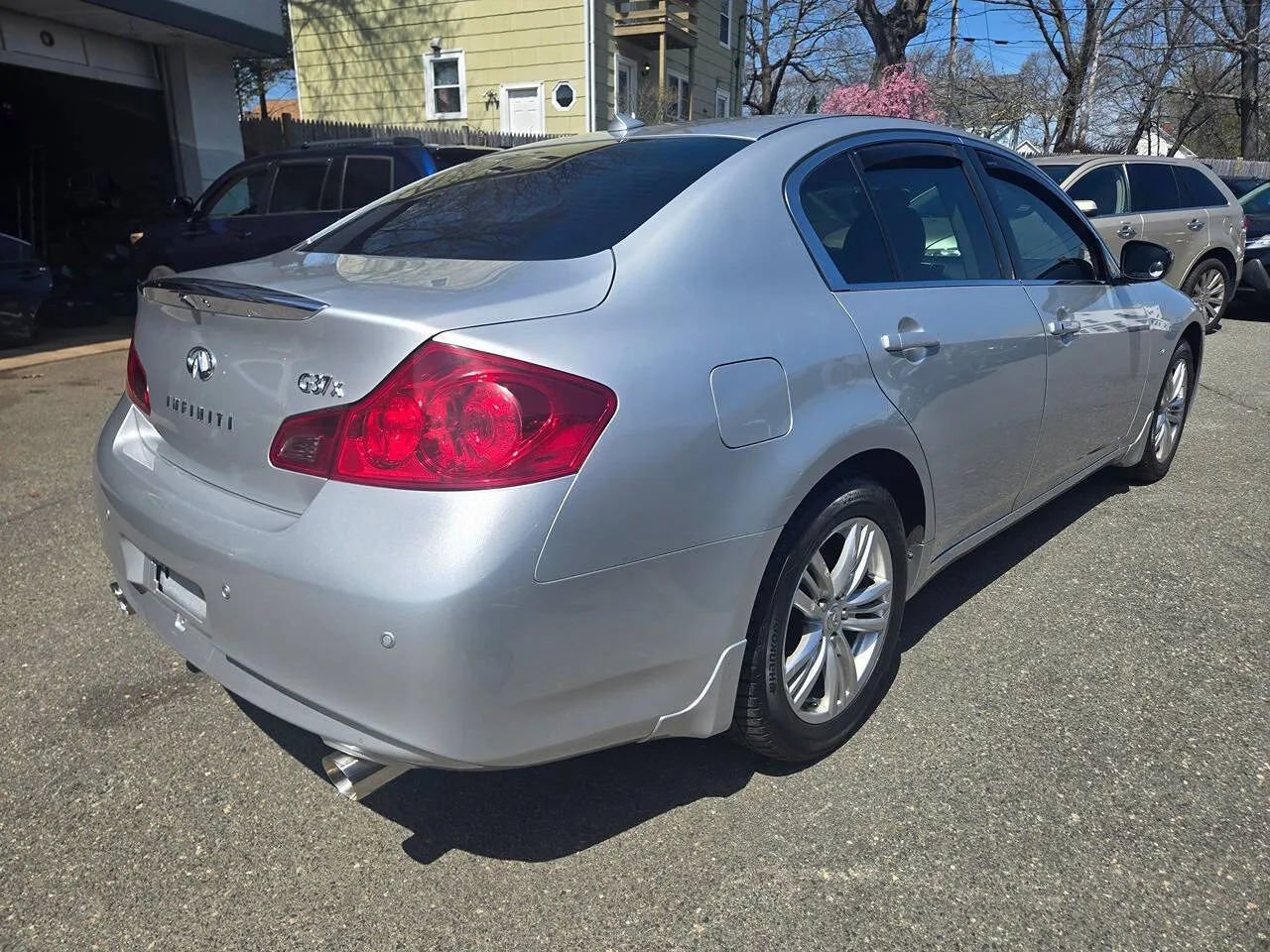 Used 2013 INFINITI G37 x Sedan w/ Premium Pkg AWD/4WD image 13