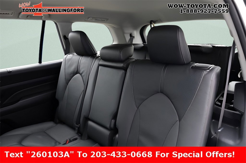 Used 2024 Toyota Grand Highlander Limited image 13