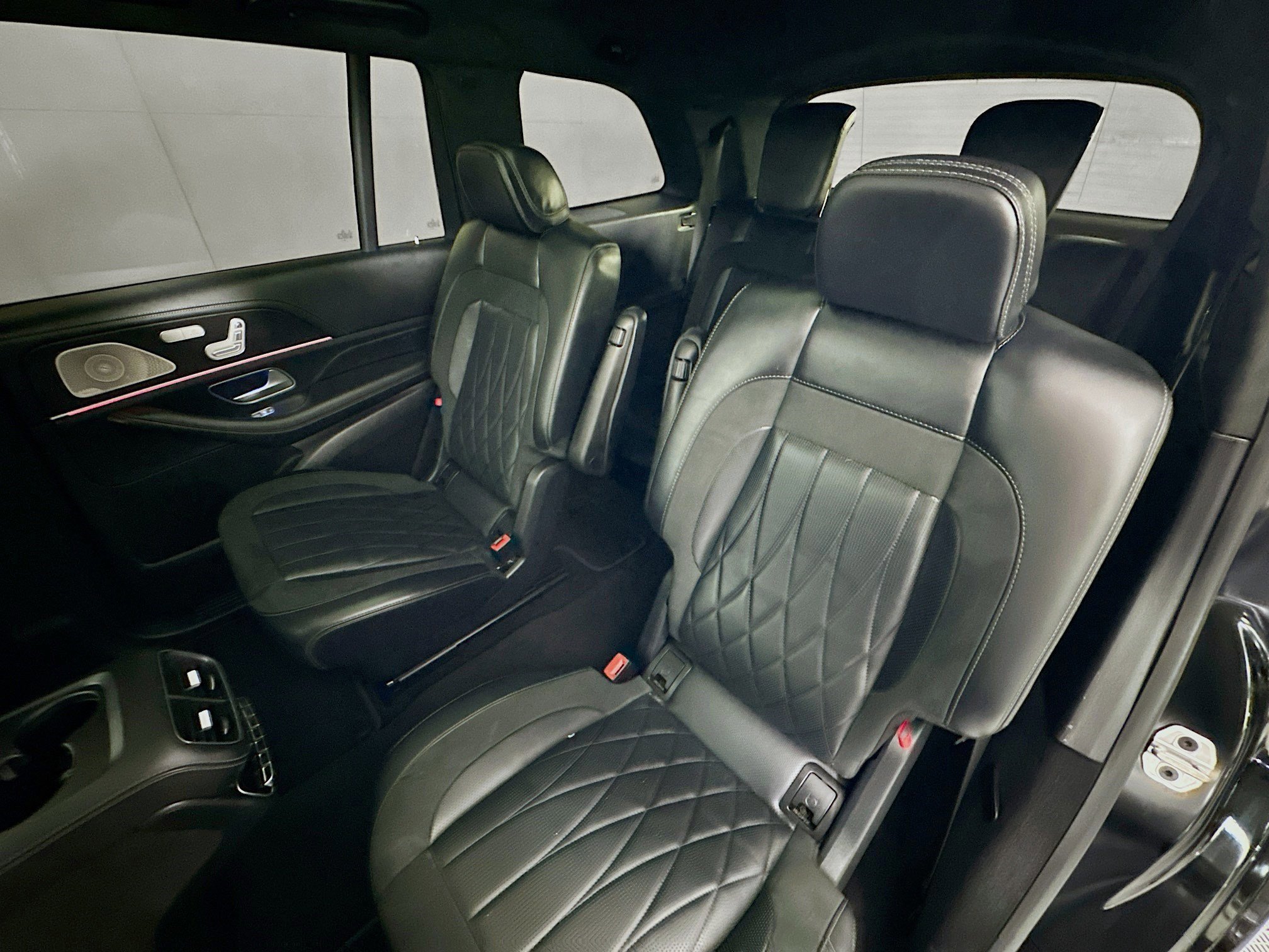 Used 2024 Mercedes-Benz GLS 63 AMG 4MATIC image 24
