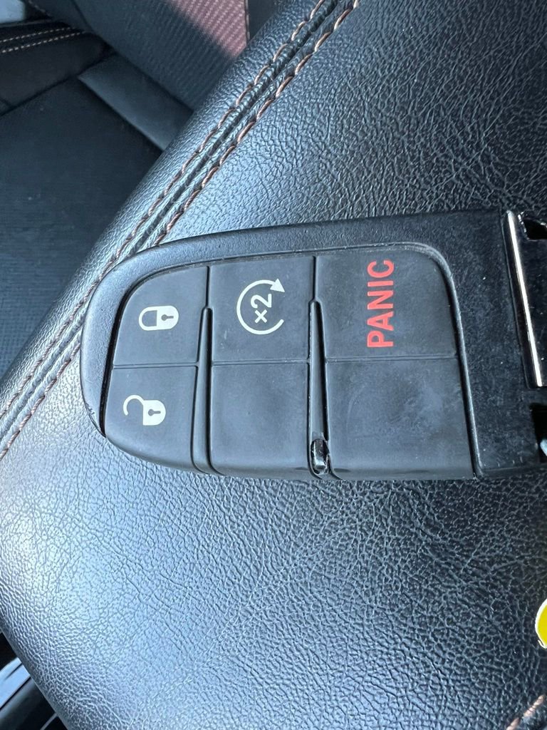 Used 2022 Jeep Compass Limited AWD/4WD image 38