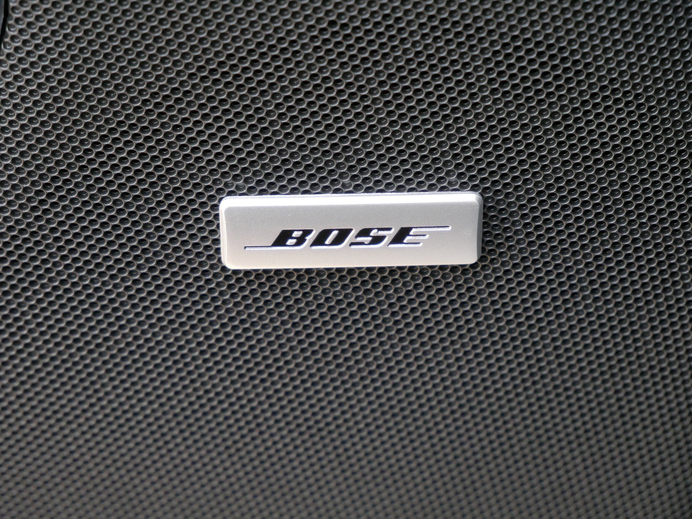 New 2025 Chevrolet Suburban Premier image 17