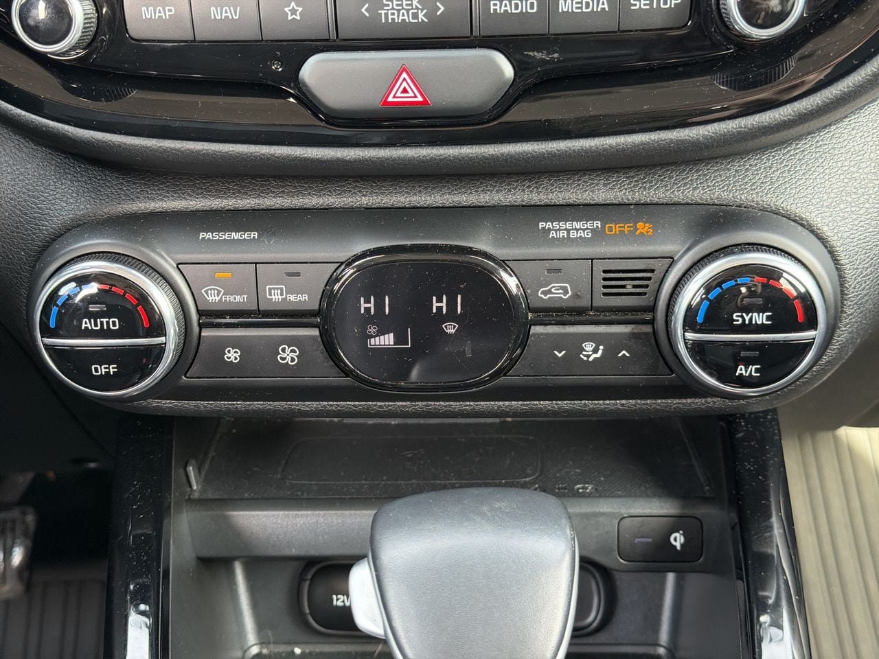 Used 2024 Kia Soul GT-Line FWD image 19