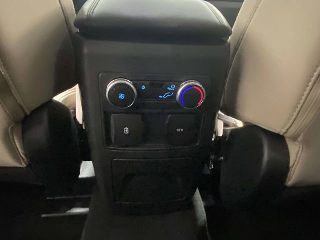 Used 2022 Ford Explorer XLT image 10