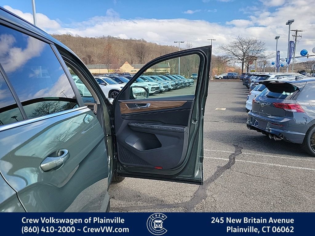 New 2026 Volkswagen Atlas SE image 42