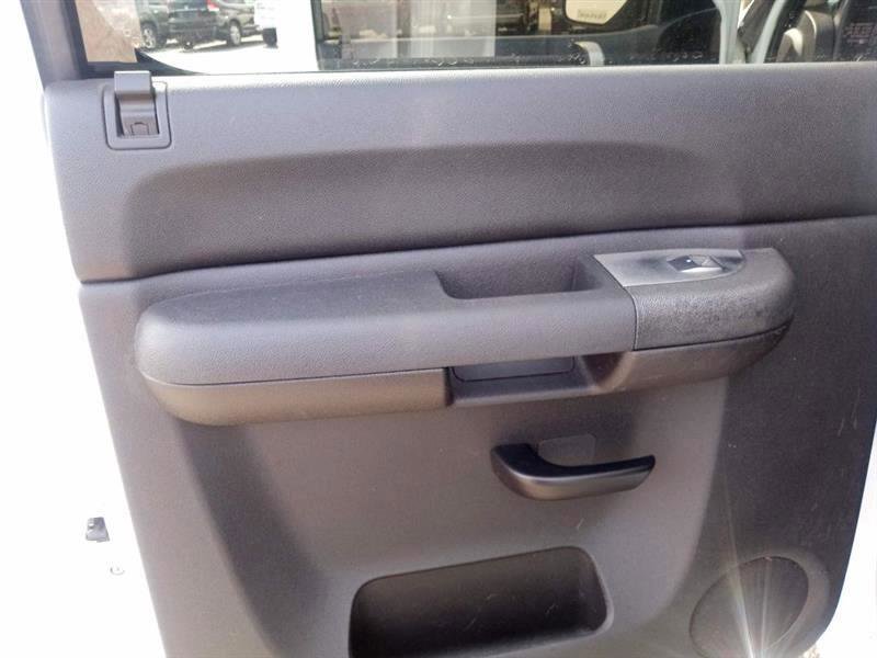 Used 2007 GMC Sierra 1500 SLE w/ SLE1 Preferred Package AWD/4WD image 6