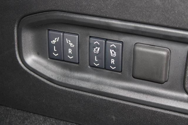 Used 2026 Cadillac Vistiq Platinum w/ LPO, Floor Liner Package AWD/4WD image 43