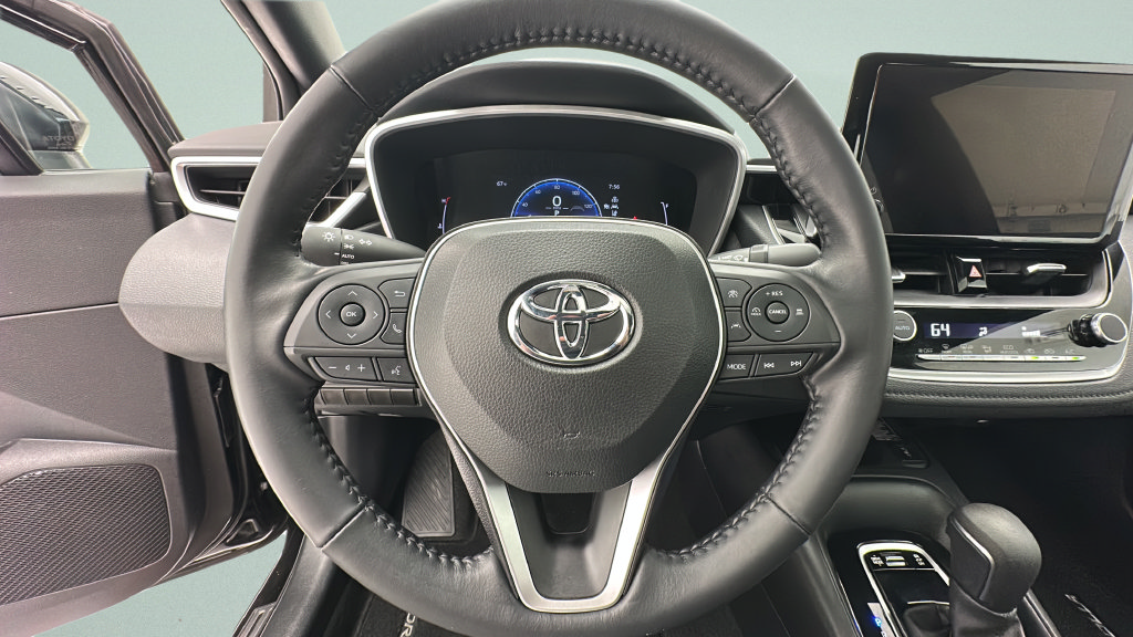Used 2023 Toyota Corolla XSE w/ Carpet Mat Package (TMS) FWD image 15