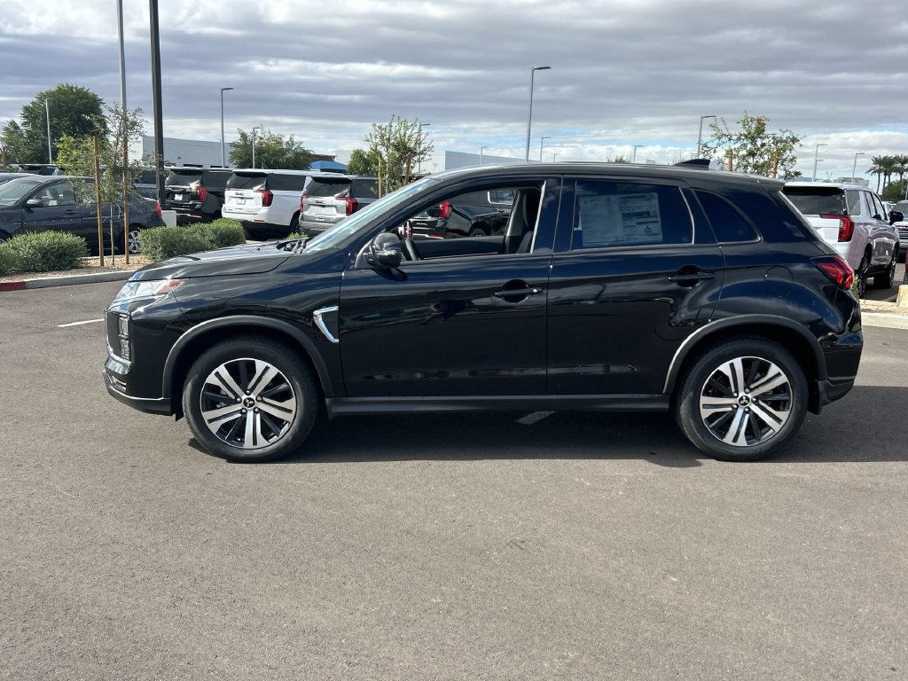 New 2027 Mitsubishi Outlander Sport SE FWD image 4