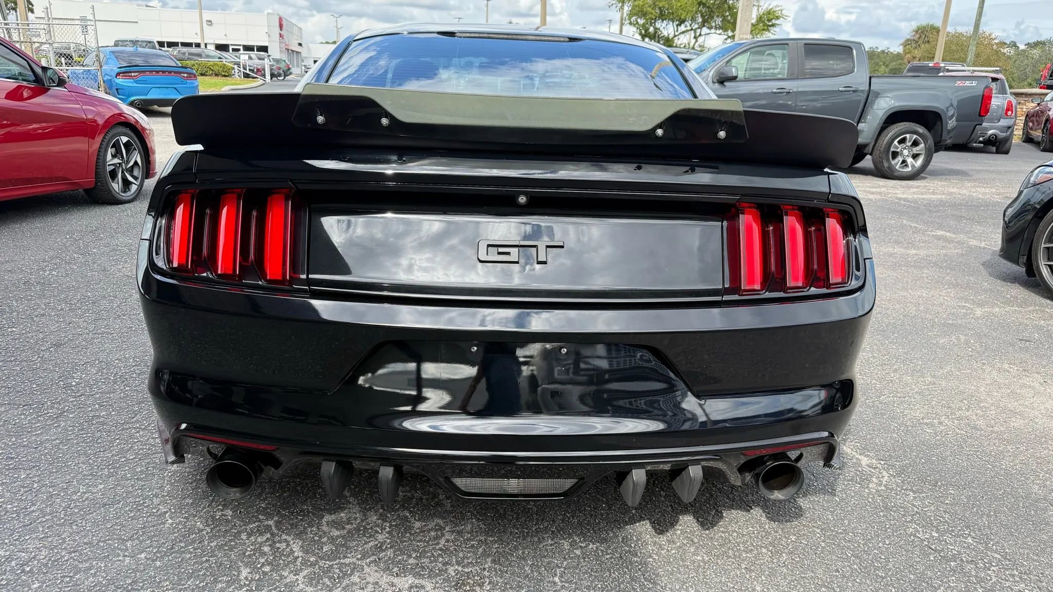 Used 2017 Ford Mustang GT w/ Black Accent Package image 10